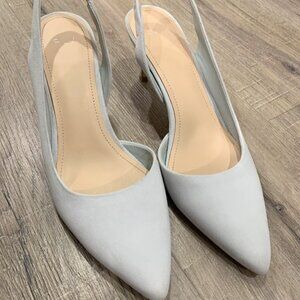 Pour La Victoire (PLV) women’s shoes size 10 white suede slingback heels
